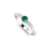 emerald and diamond ring
