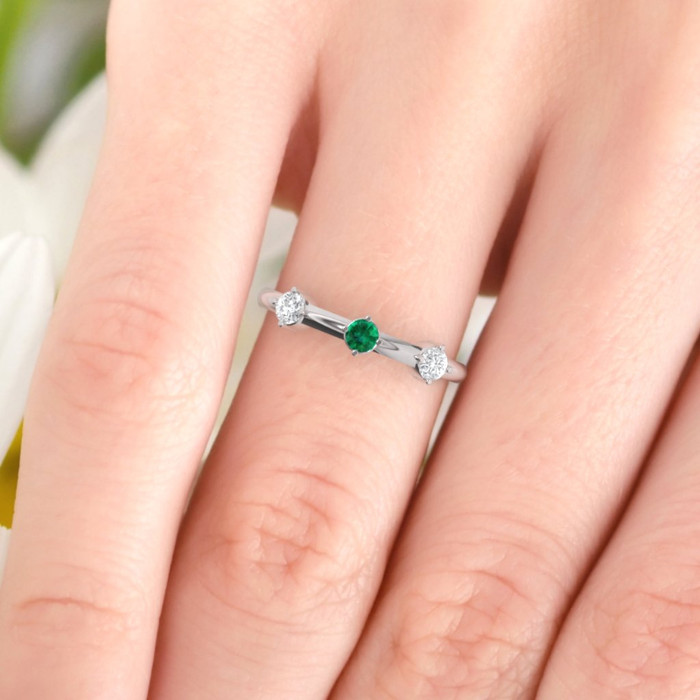 wedding ring made in Ireland by jewelry designer Ascheron