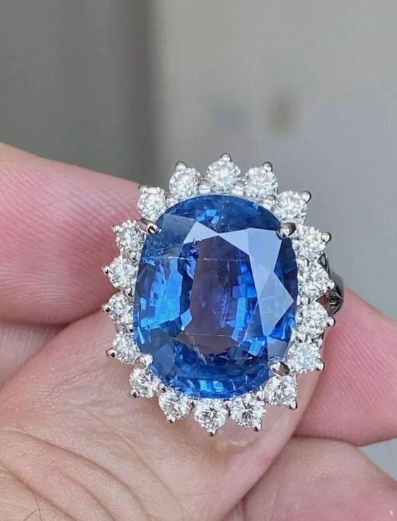 Antique Sapphire Finds - ASCHERON