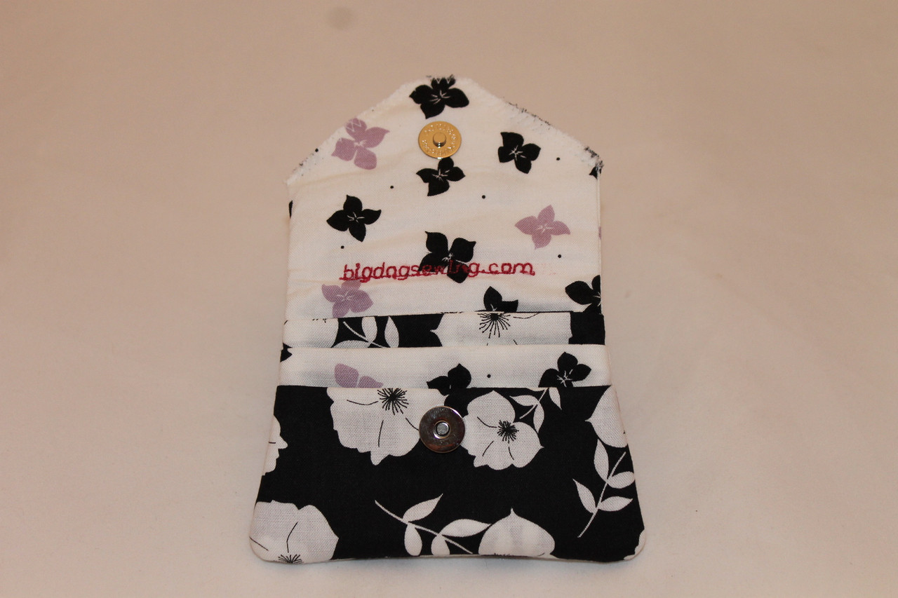 Credit Card / ID Wallet - White & Black Flowers 17