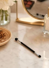 Dual-Ended Eyeshadow Brush