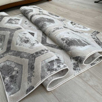 Aurora AU12 Crystal Rug Metallic Silver