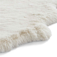 Super Teddy Ivory Soft Faux Sheepskin