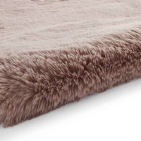Super Teddy Rose Soft Faux Sheepskin