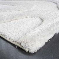 Cleo Wiggle 3D Rug Light Cream closeup corner