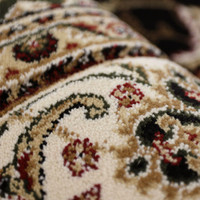 Victoria Traditional Black Circle Rug