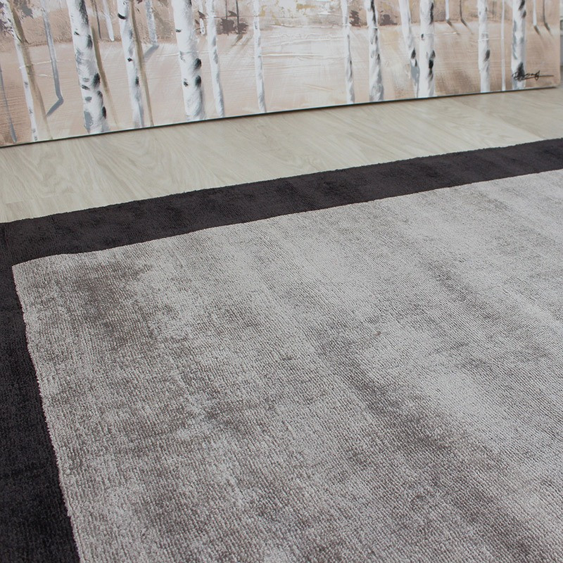 Charcoal Silver Blade Border Rug
