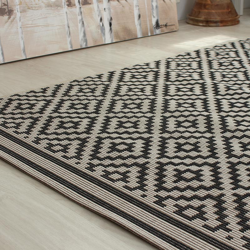 Outdoor Rug Patio Diamond Mono