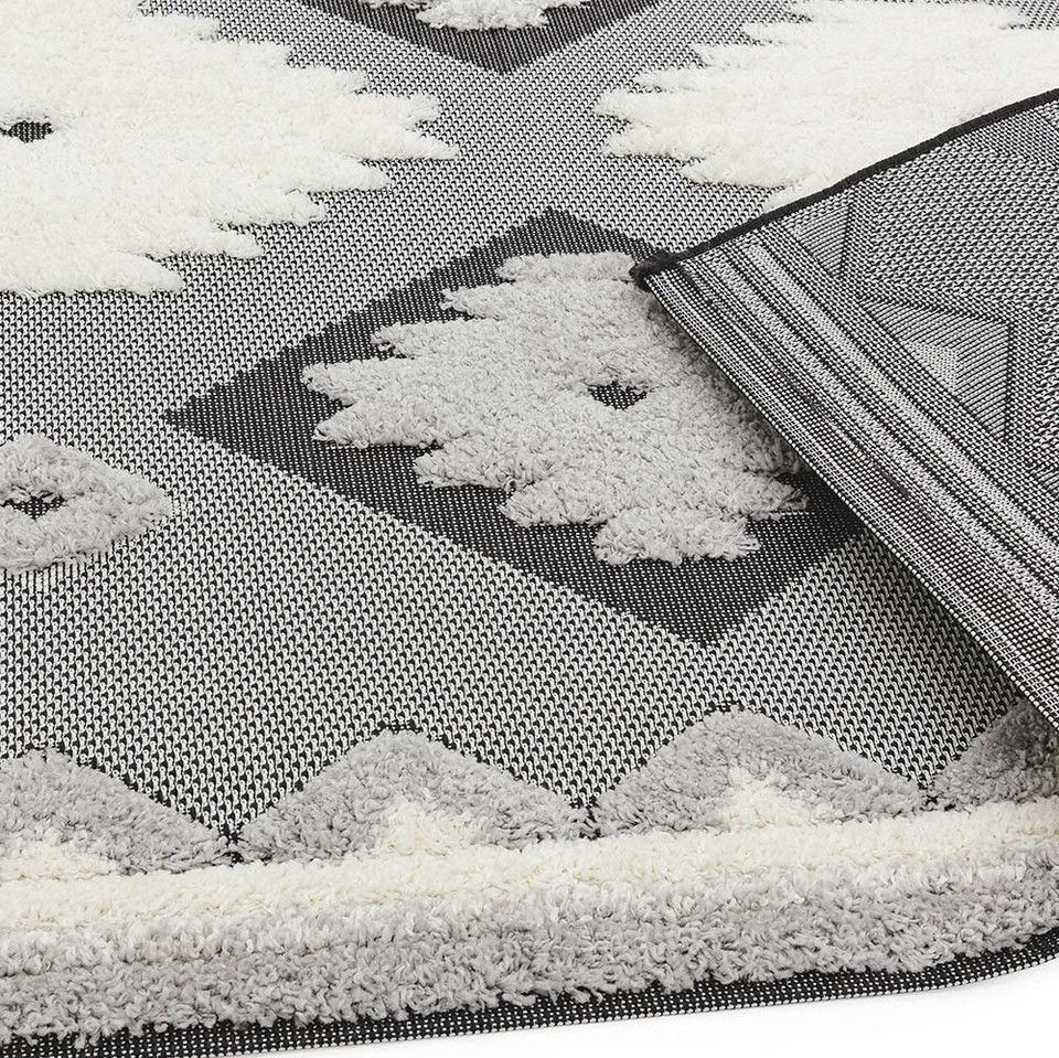 Monty Rug Black Cream Tribal MN01