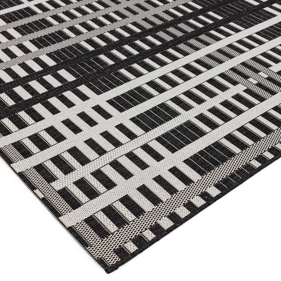 Patio Garden Rug 22 Black Grid