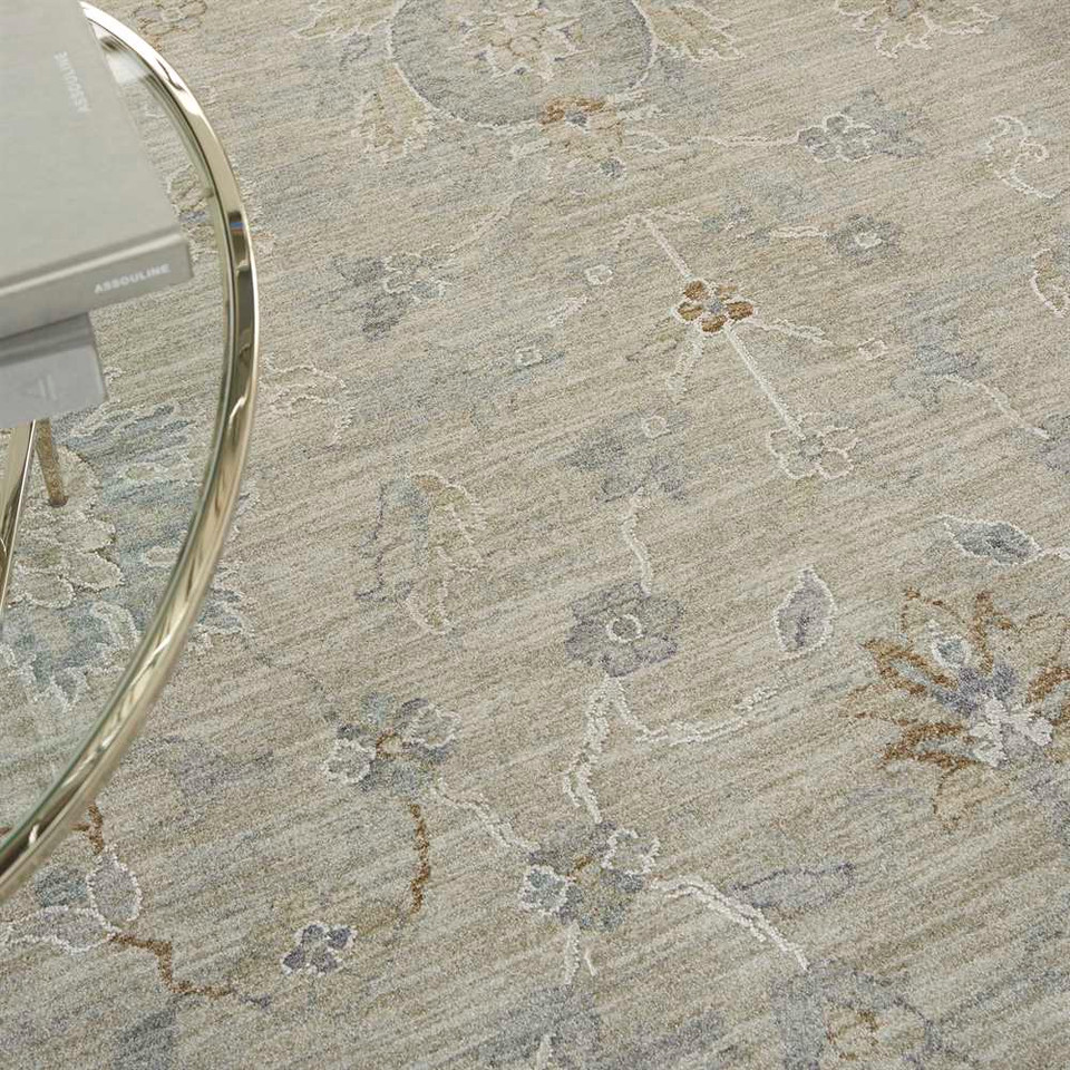 Light Grey Traditional Rug Infinite IFT04