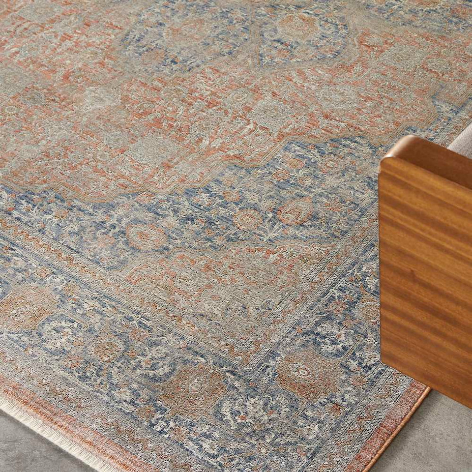 Blush Multi Traditional Rug STN07