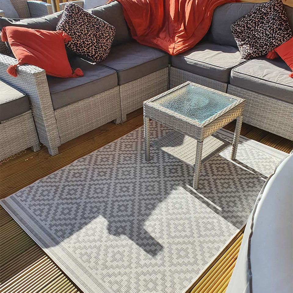 Outdoor Rug Patio Diamond Grey 80x150cm
