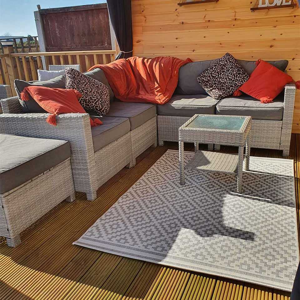Outdoor Rug Patio Diamond Grey 160x230cm-1