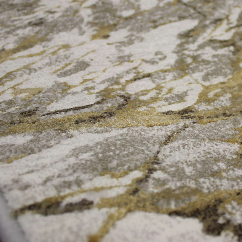 Quartz Cloud Metallic Gold Rug