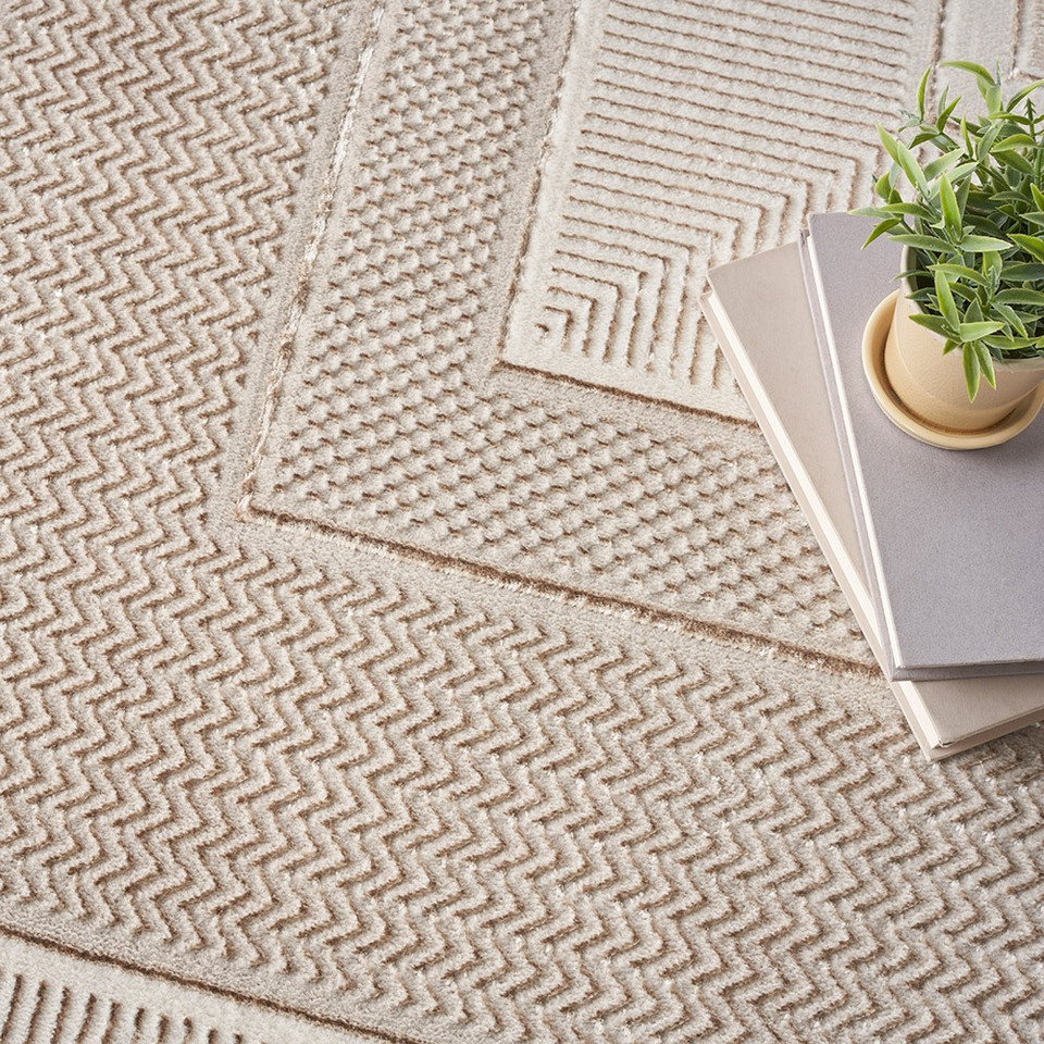 Glitz GLZ07 Ivory Luxury Glossy Rug