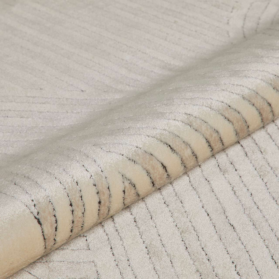 Lugano LUG05 Silky Modern Light Grey Ivory Rug