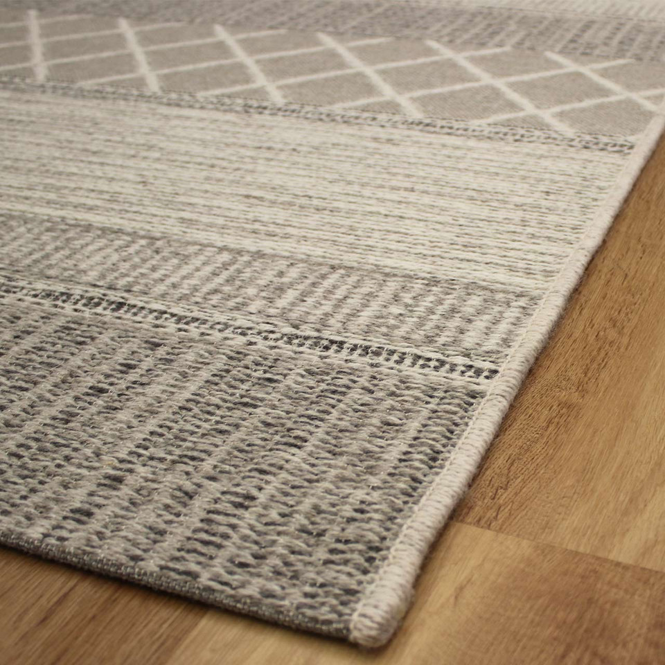 Highline Grey Natural White Thin Wool Rug 3037