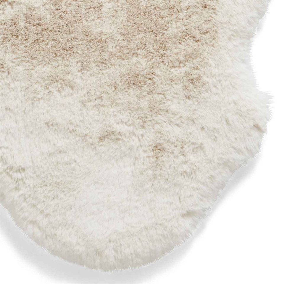 Super Teddy Ivory Soft Faux Sheepskin