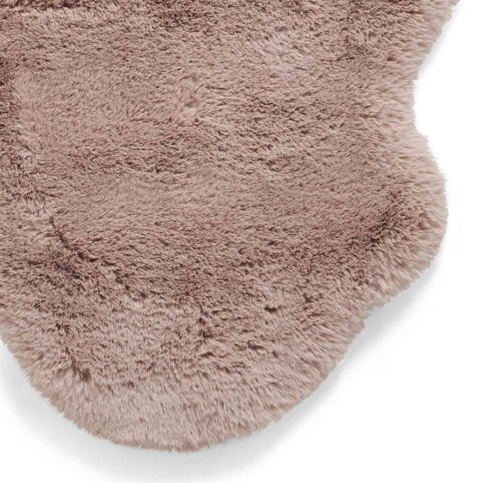 Super Teddy Rose Soft Faux Sheepskin