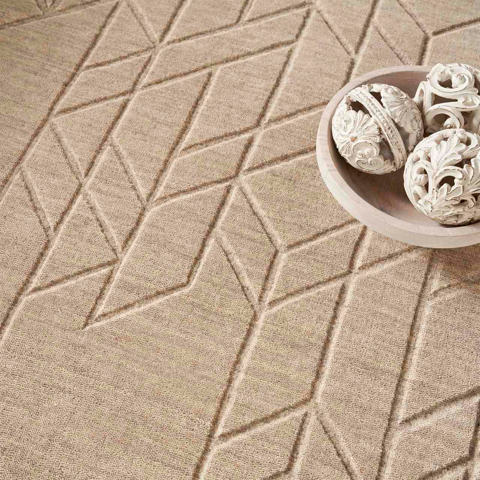 Alessa Plain Beige Handmade Wool Rug