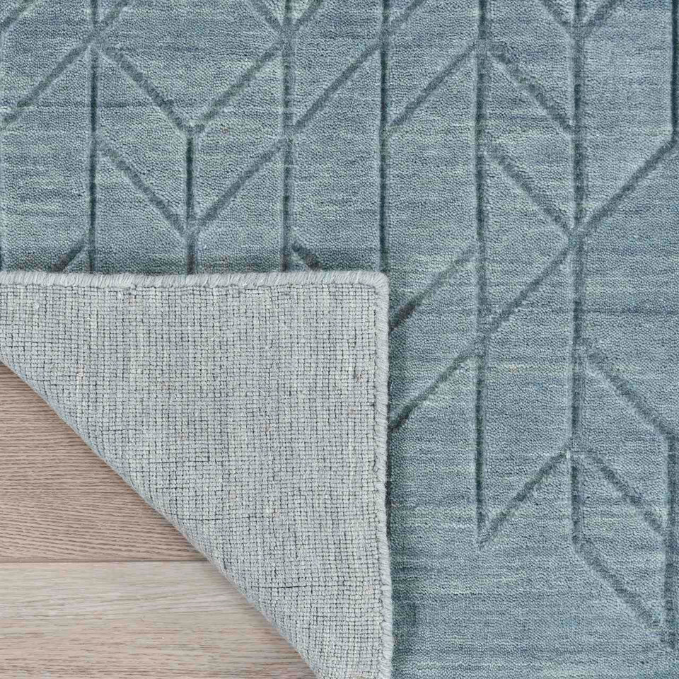 Alessa Plain Blue Handmade Wool Rug