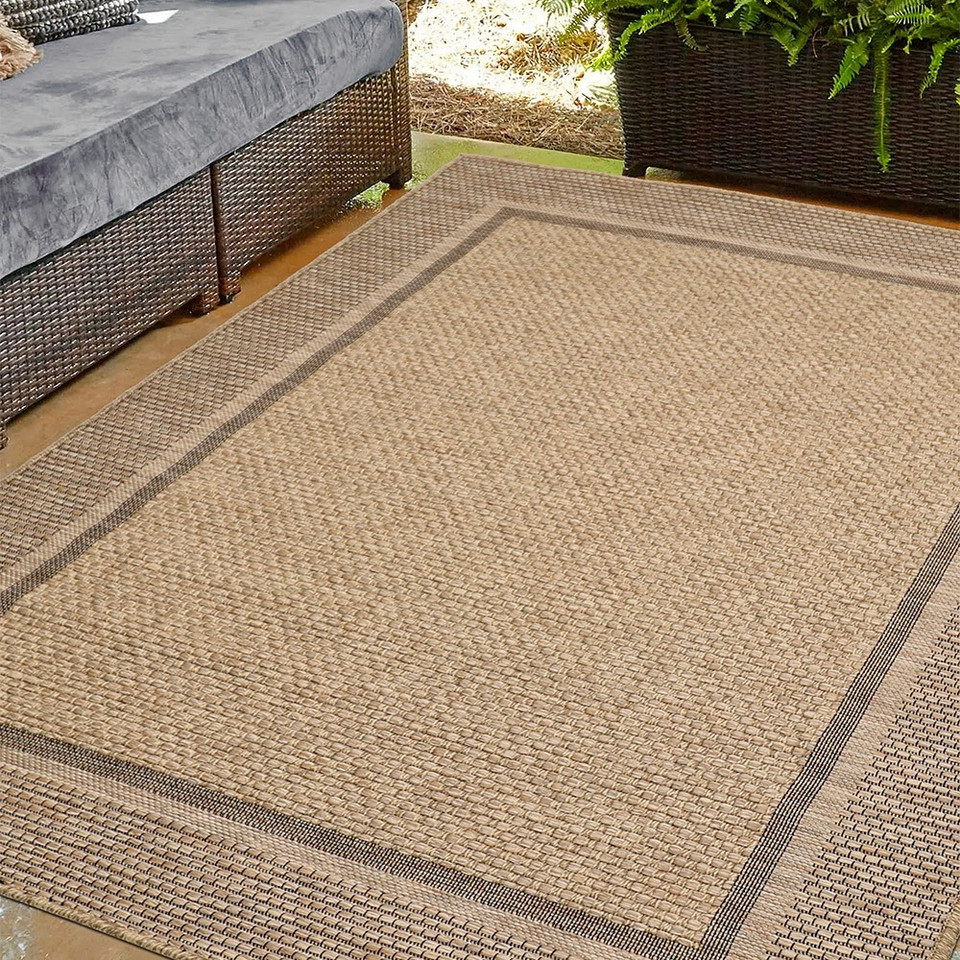 Summer Border Latte Garden Rug