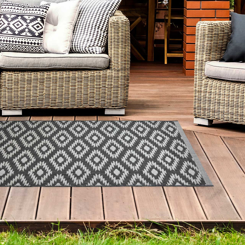 County Genesis Silver Indoor Outside Rug