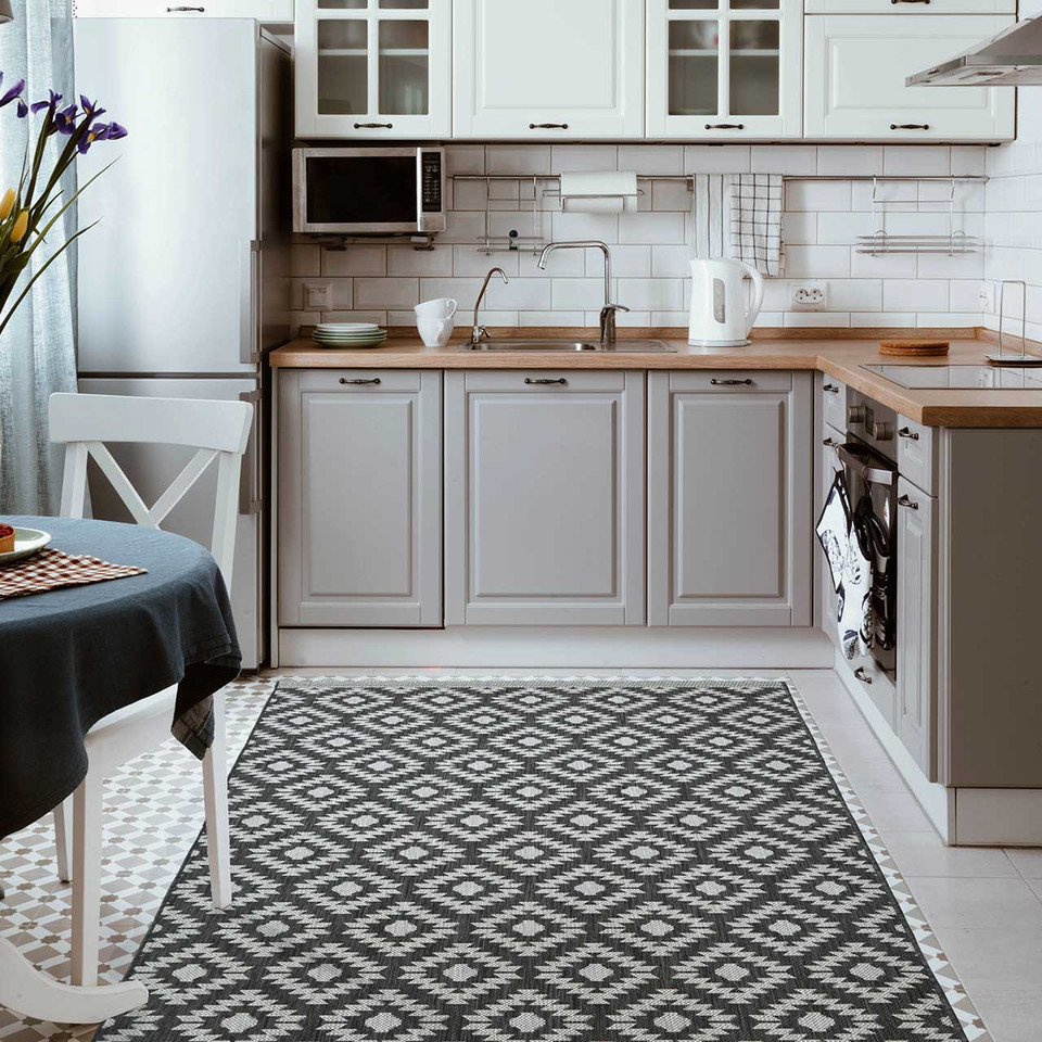 County Genesis Silver Indoor Outside Rug