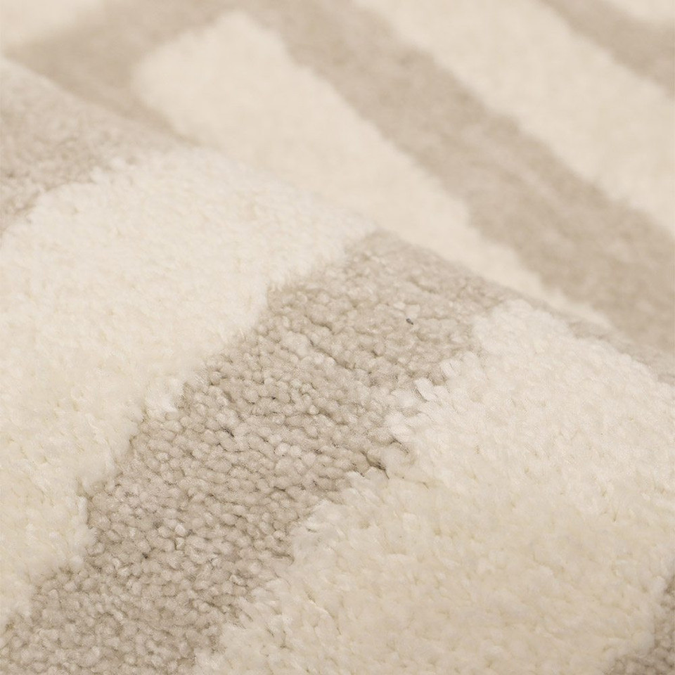 Ava Illusion Cream Rug closeup detail