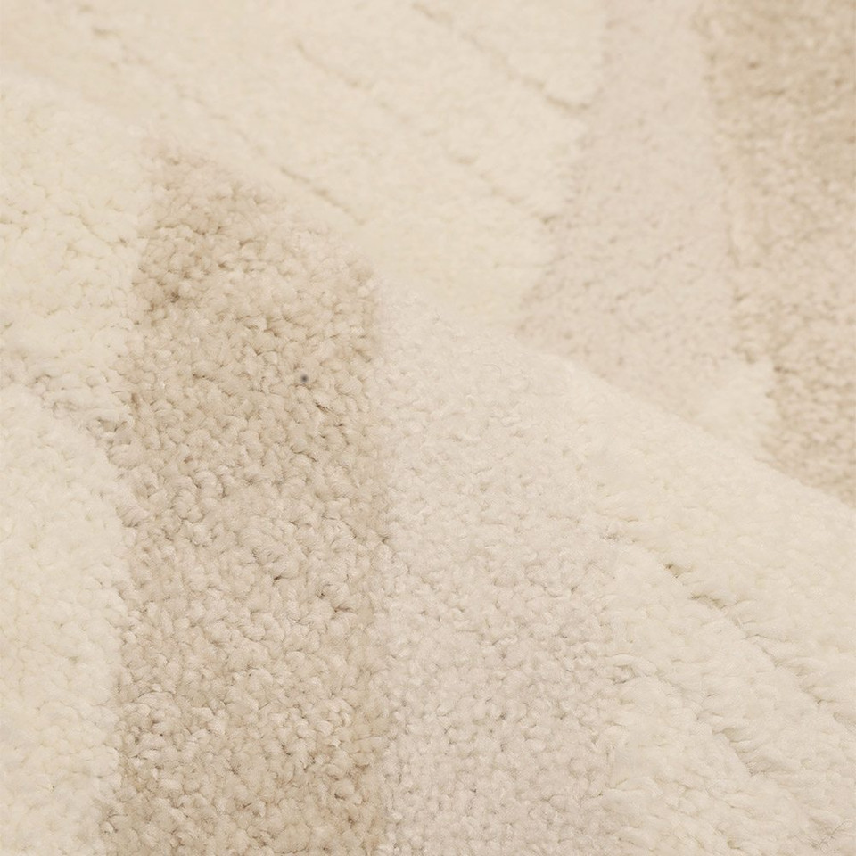 Ava Wave Cream Rug closeup detail