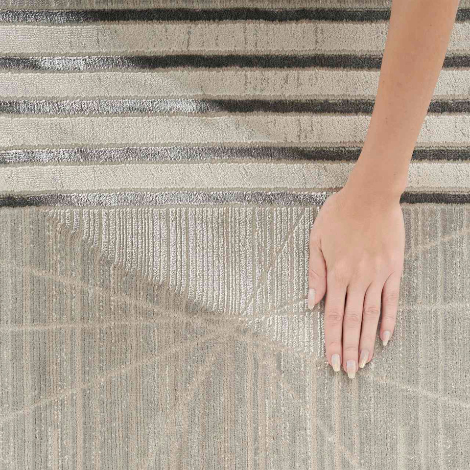 Desire DSR01 Grey Silver Luxury Silky Rug Runner