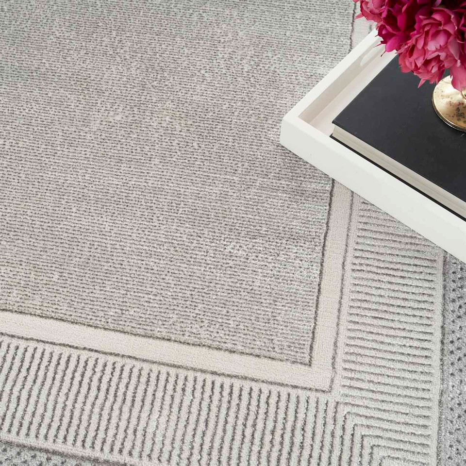 Glitz GLZ07 Silky Two Tone Thin Rug in Silver Runner