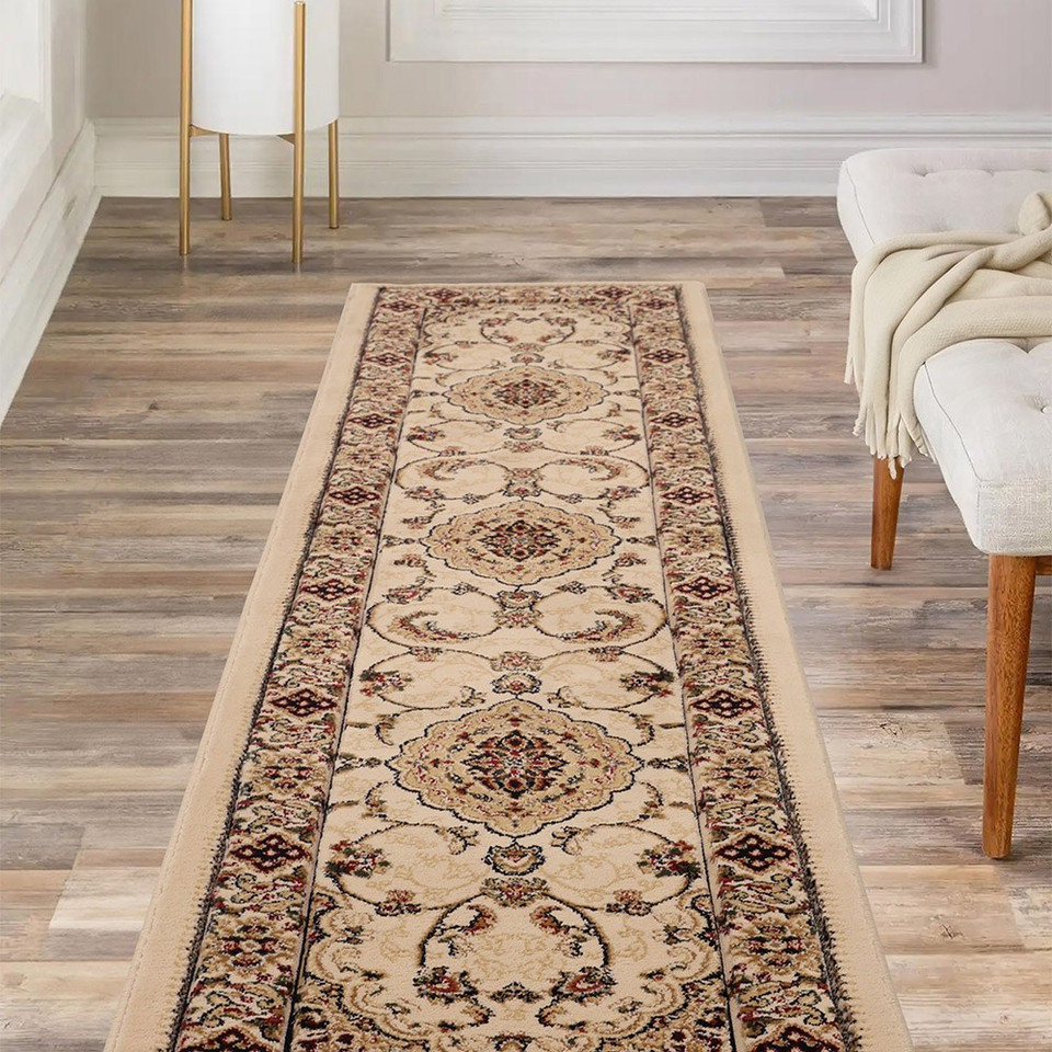 Victoria Traditional Cream Rug Runner