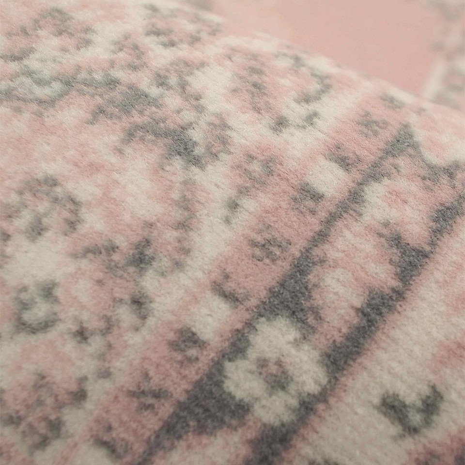Maestro Traditional Blush Circle Rug