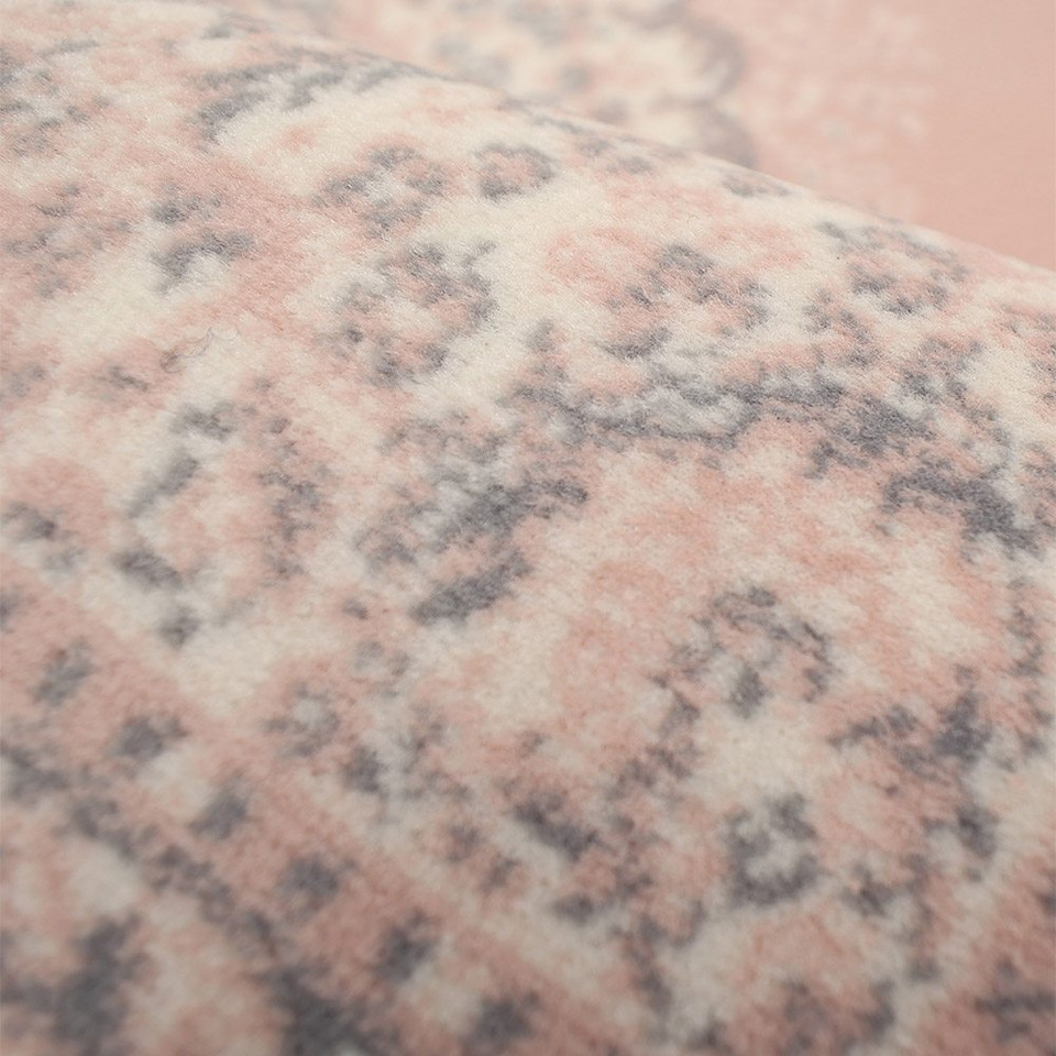 Maestro Traditional Blush Rug