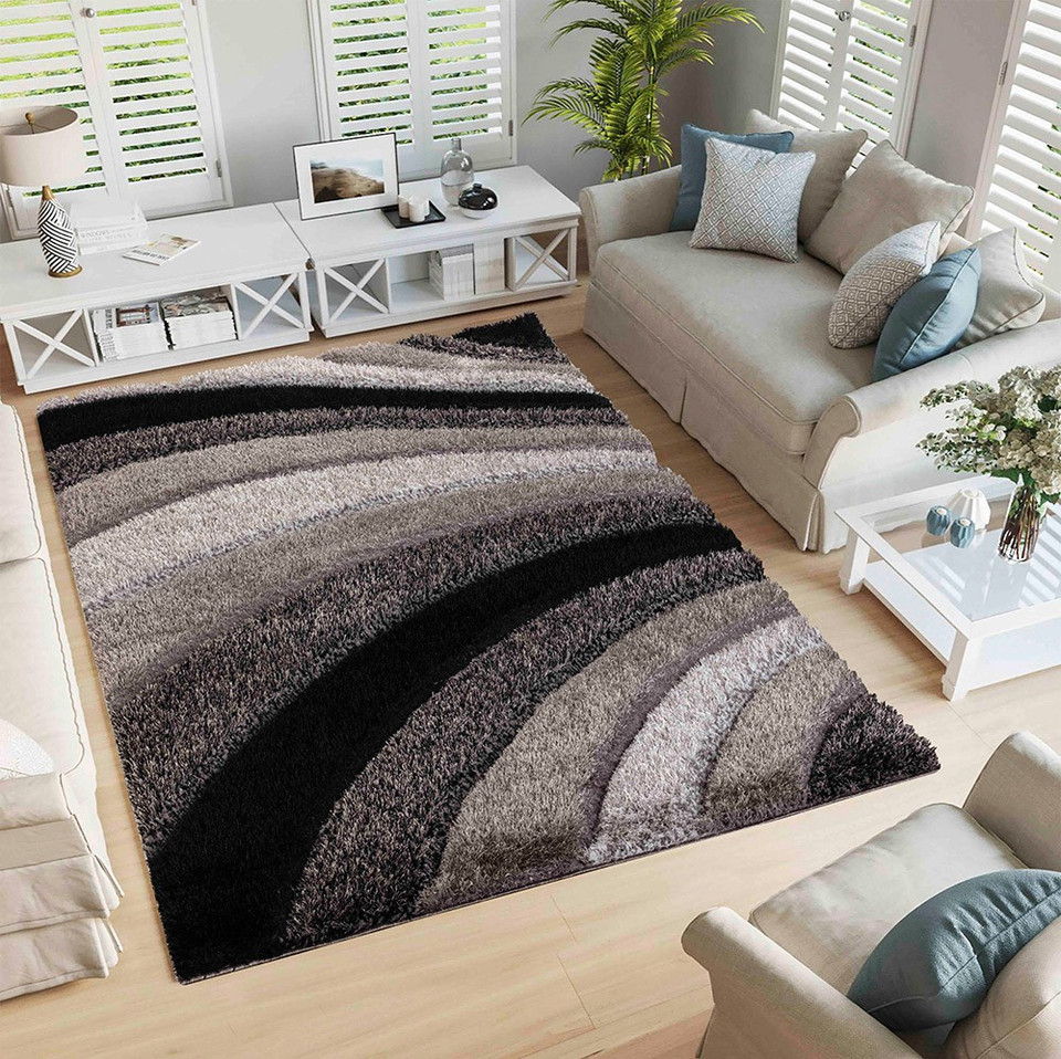 grey shaggy rug in a living room