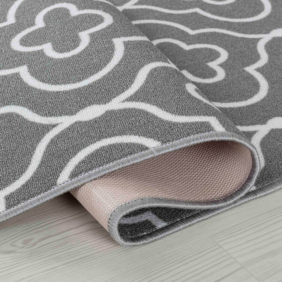 quatrefoil grey doormat folded