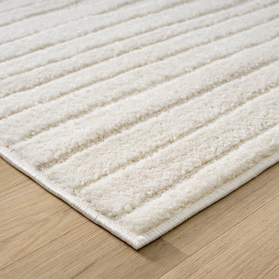 rena cream rug runner side view of corner