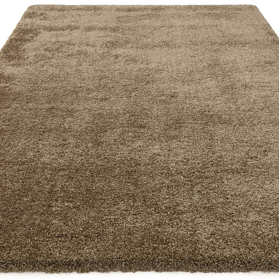 natural shaggy rug closeup portrait angle
