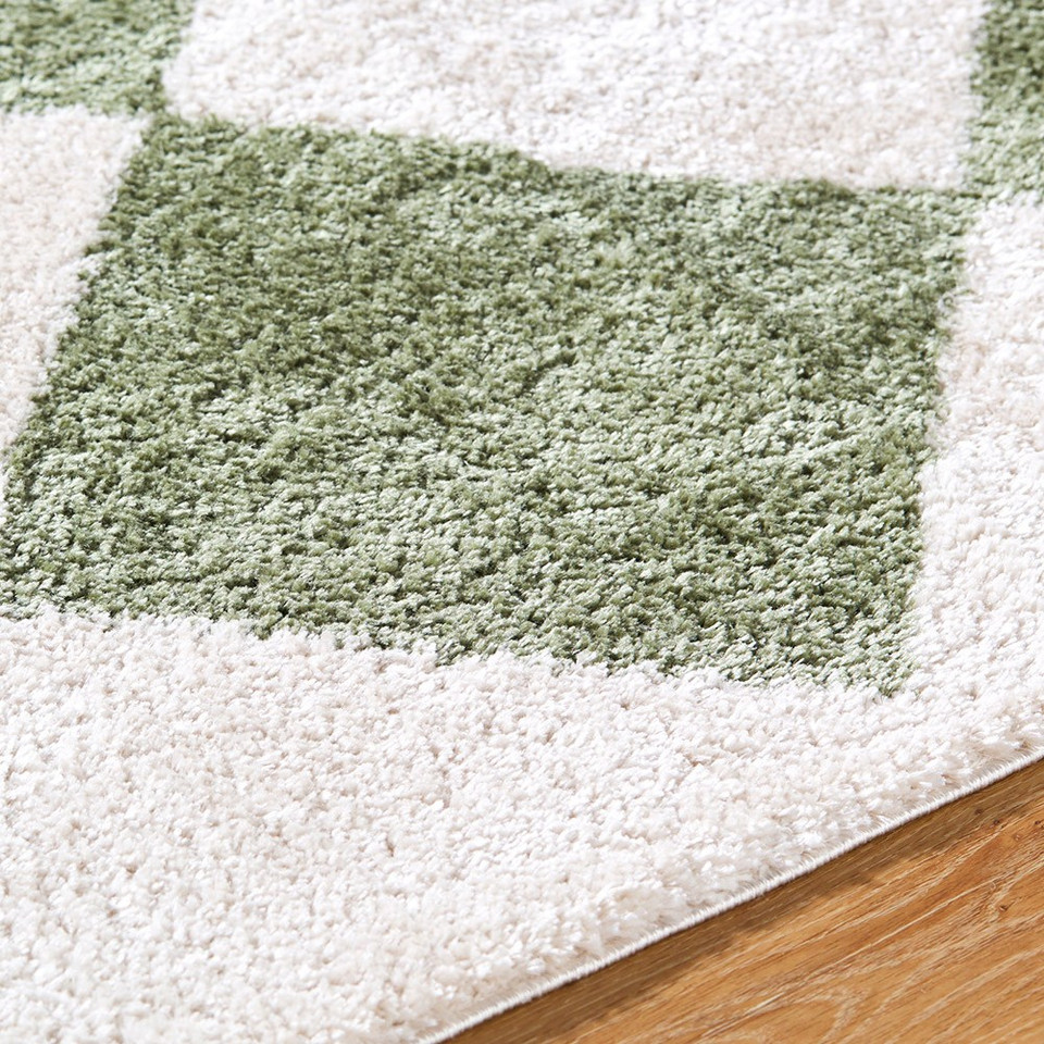 green diamond shaggy rug closeup detail