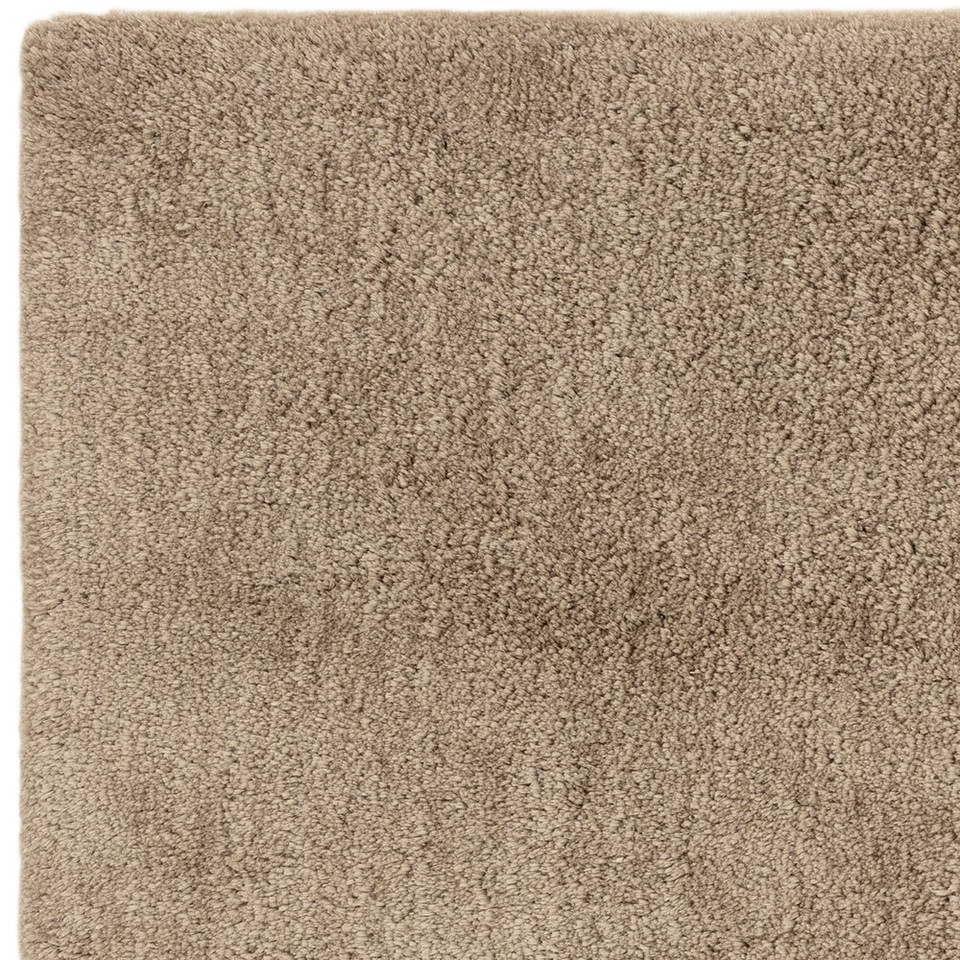 taupe shaggy rug closeup corner
