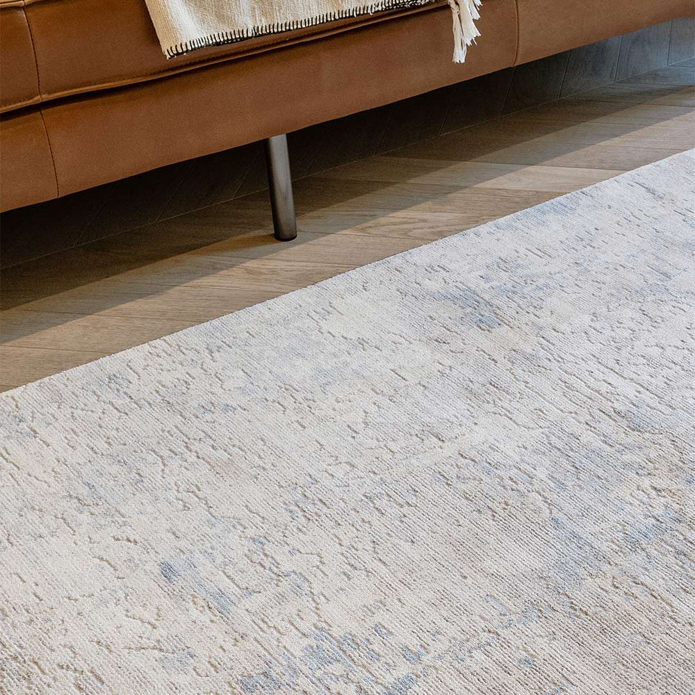 Essence ESSC02 Silver Blue Rug by Concept Looms