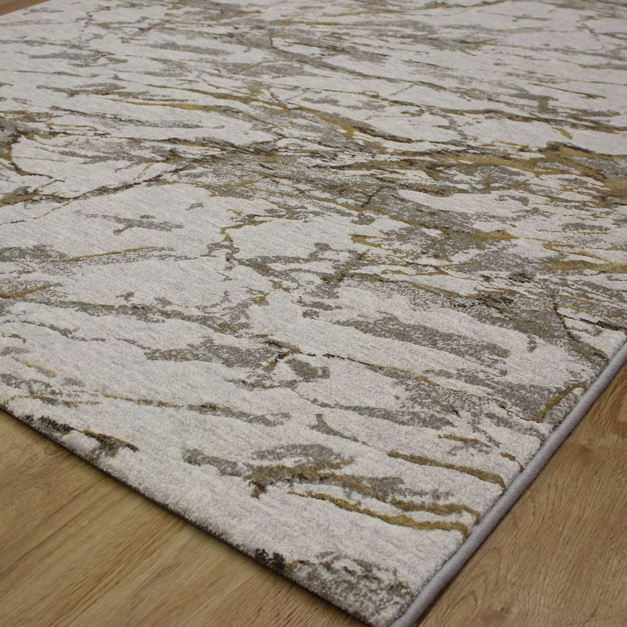 Quartz Cloud Metallic Gold Rug