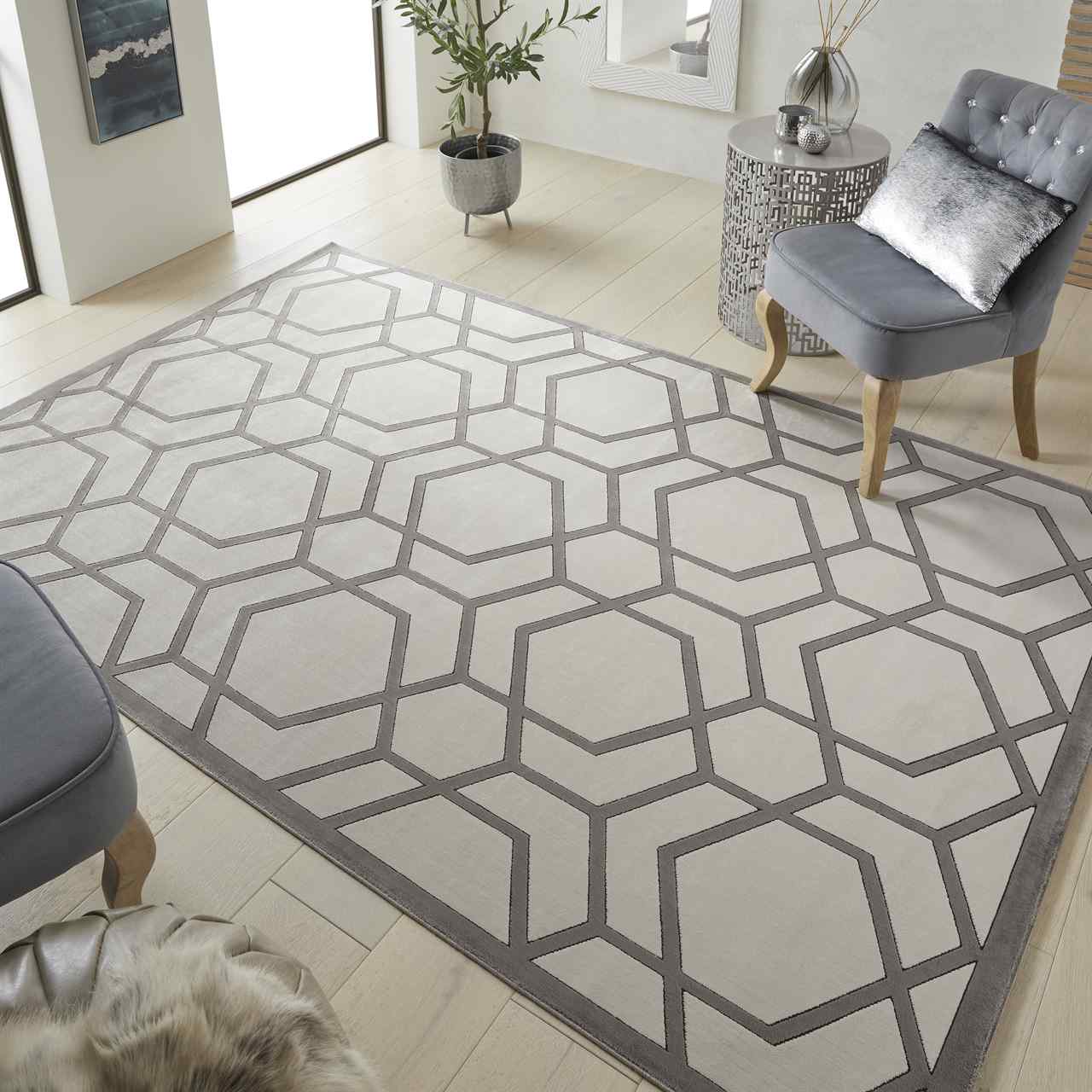 Lugano LUG04 Silky Modern Ivory Light Grey Rug