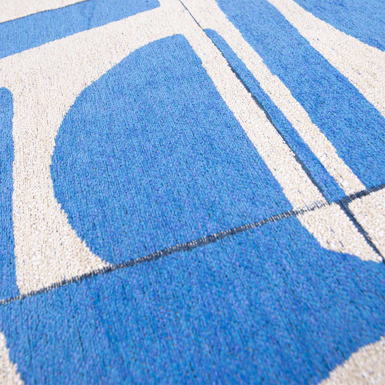 Papercut Campanula Blue 9358 Indoor Outdoor Washable Eco Rug