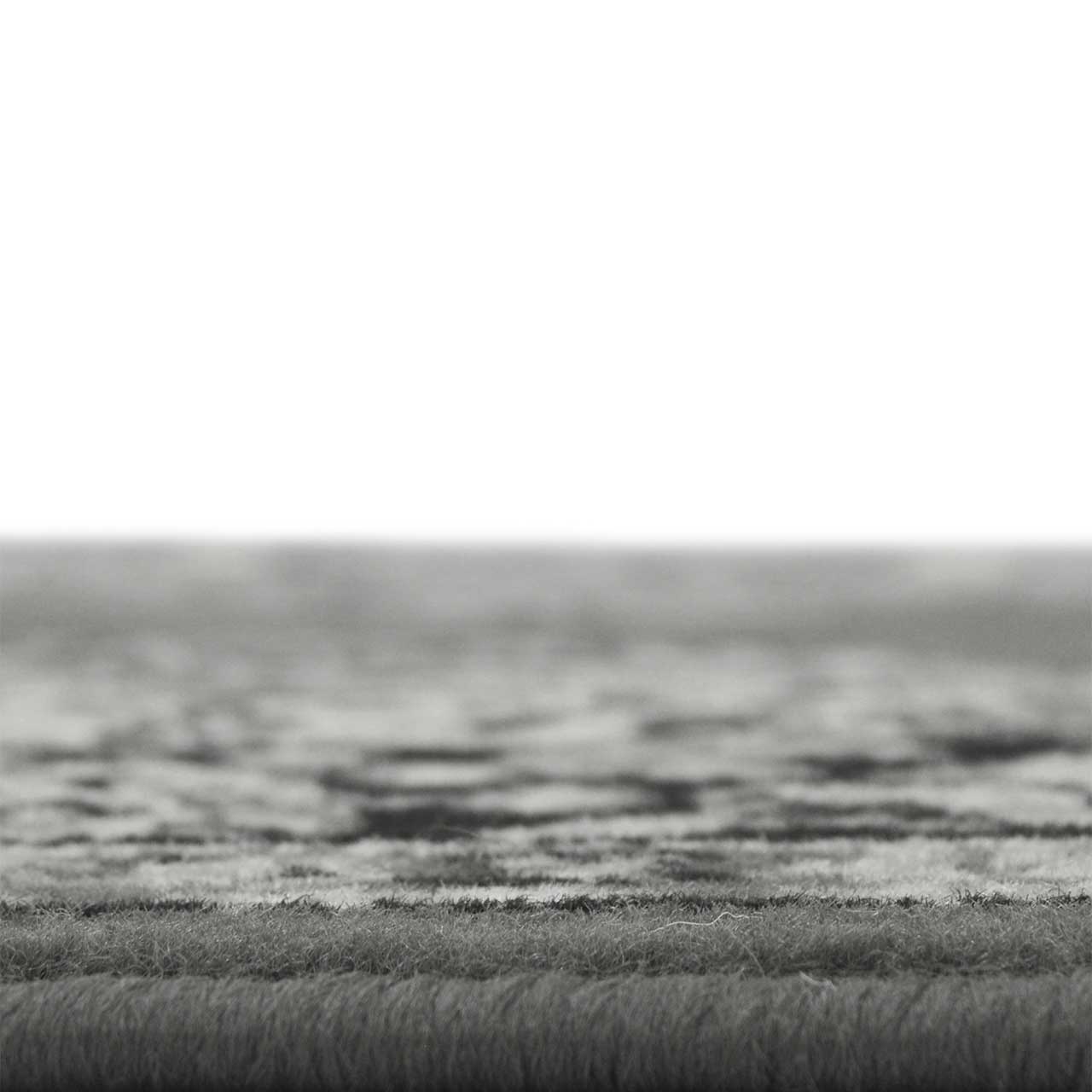 Maestro Traditional Grey Rug