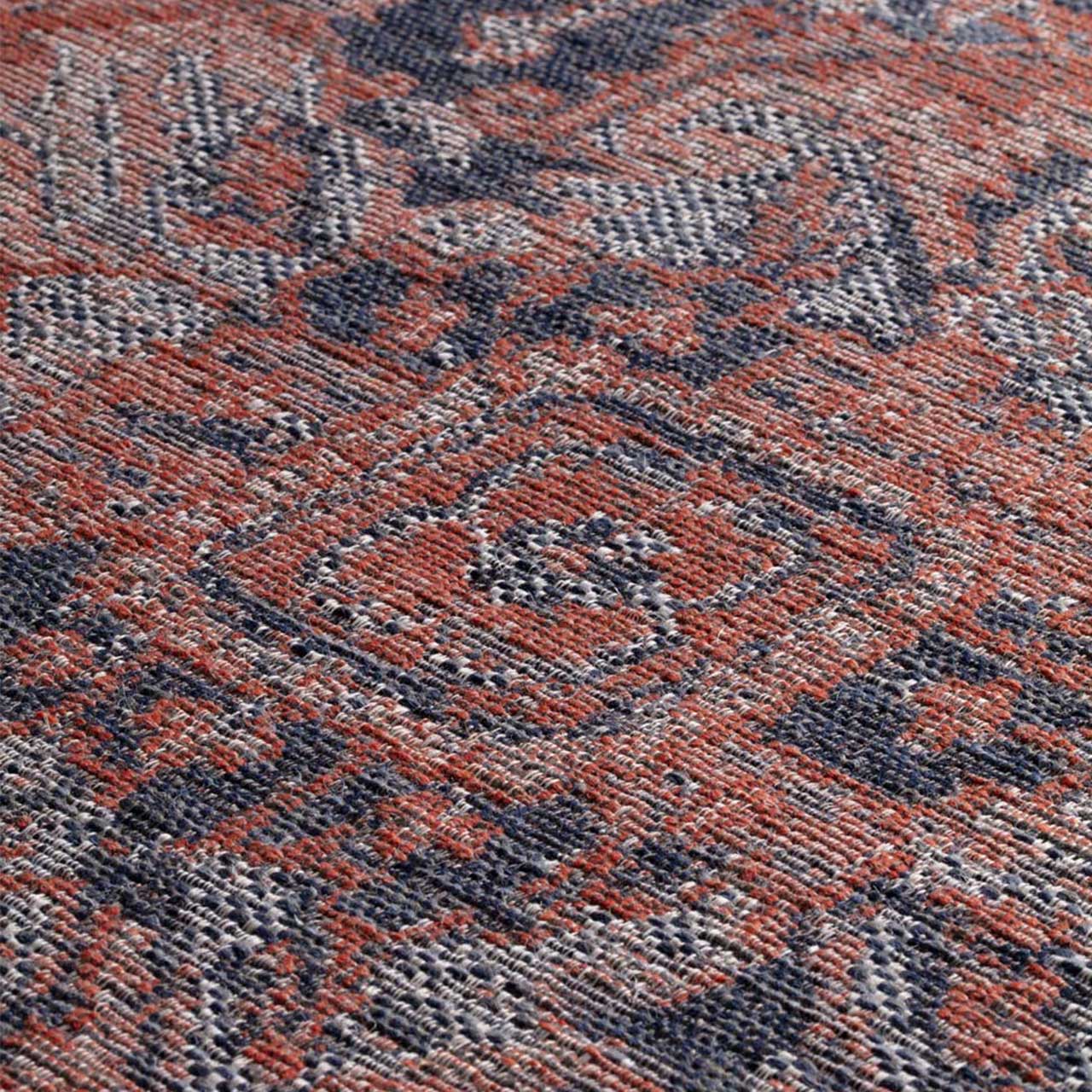 Ziba Wine Traditional Wool Rug