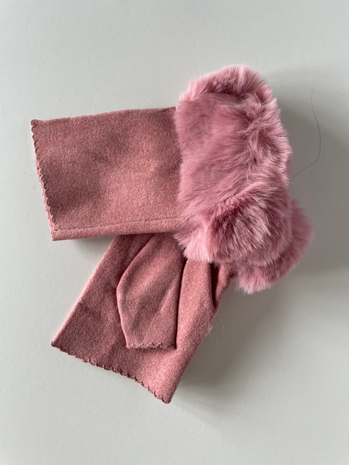 Gloves - Fingerless Faux Fur at WRIST 