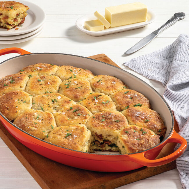 Le Creuset Signature Cast Iron Oval Baker Flame